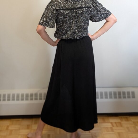 Black Floral Tie-Front Top - Picture 3 of 5